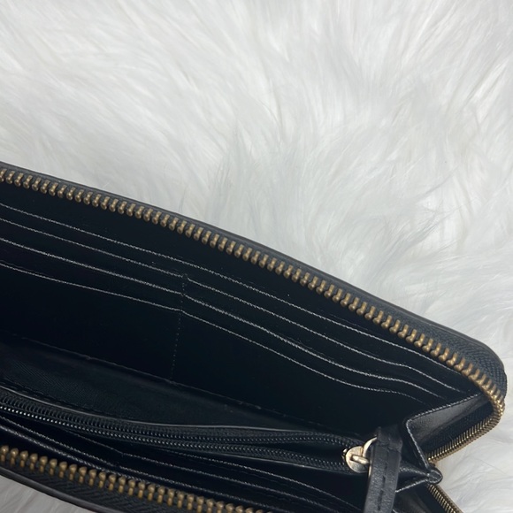 Fossil Leaf Print Wallet Black Pebbled Grain Zip Around Card Slots - Picture 7 of 8